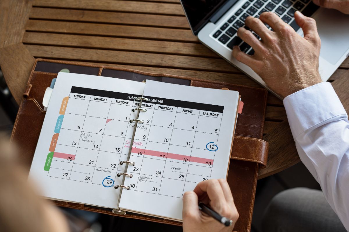 Advantages of Monthly Payment Terms